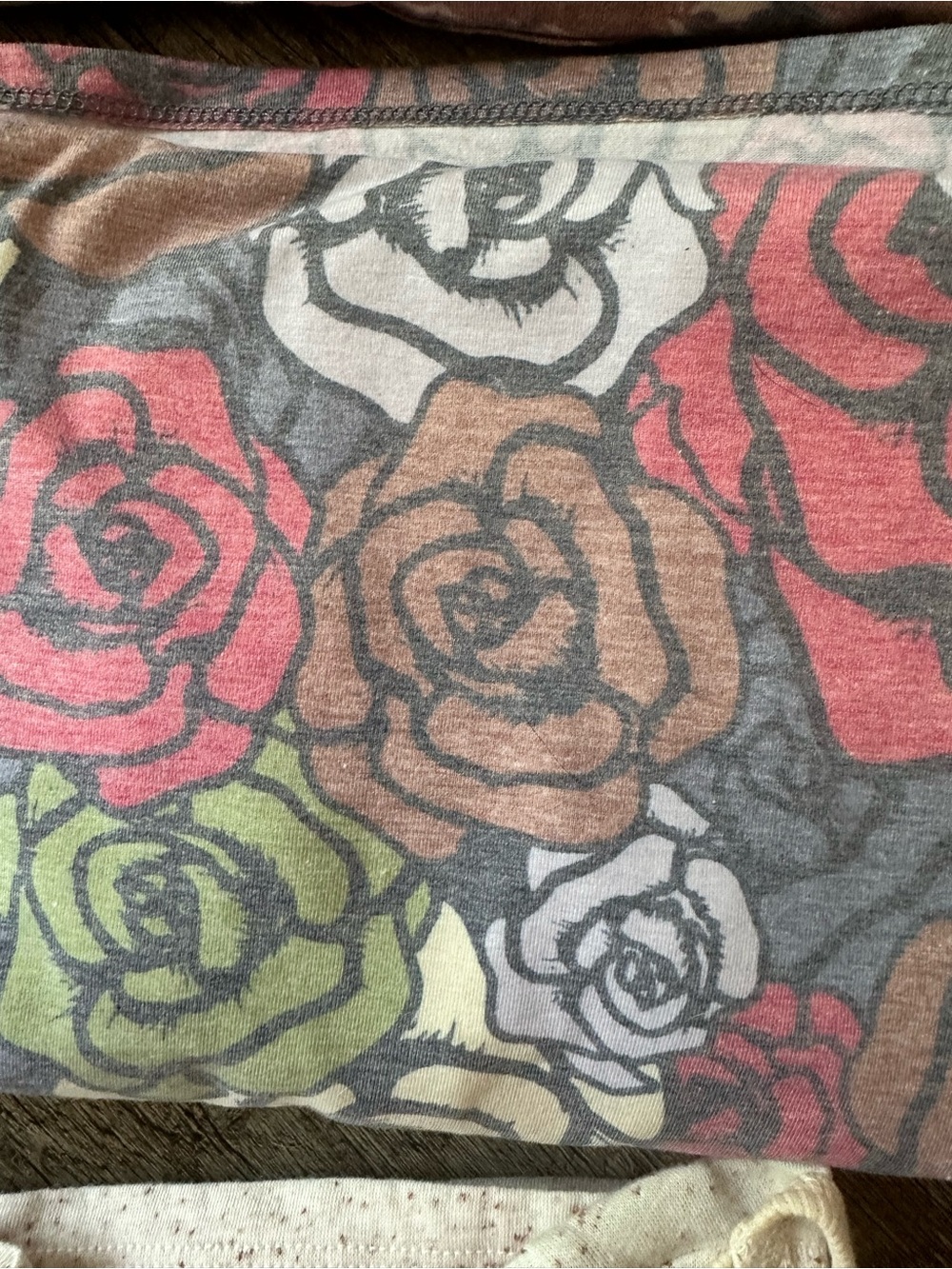NWT LuLaRoe Classic T-Shirt Bundle - Lot of 10 Size Large Mixed Prints Fabrics - Picture 5 of 11